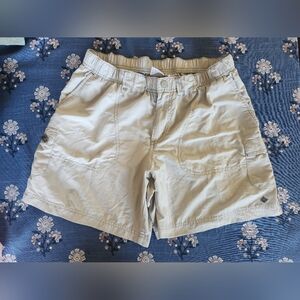 Light Khaki Casual Cargo Shorts Columbia